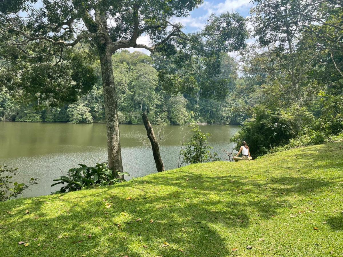 Lake Nkuruba Nature Reserve Hotel Durama Exterior photo