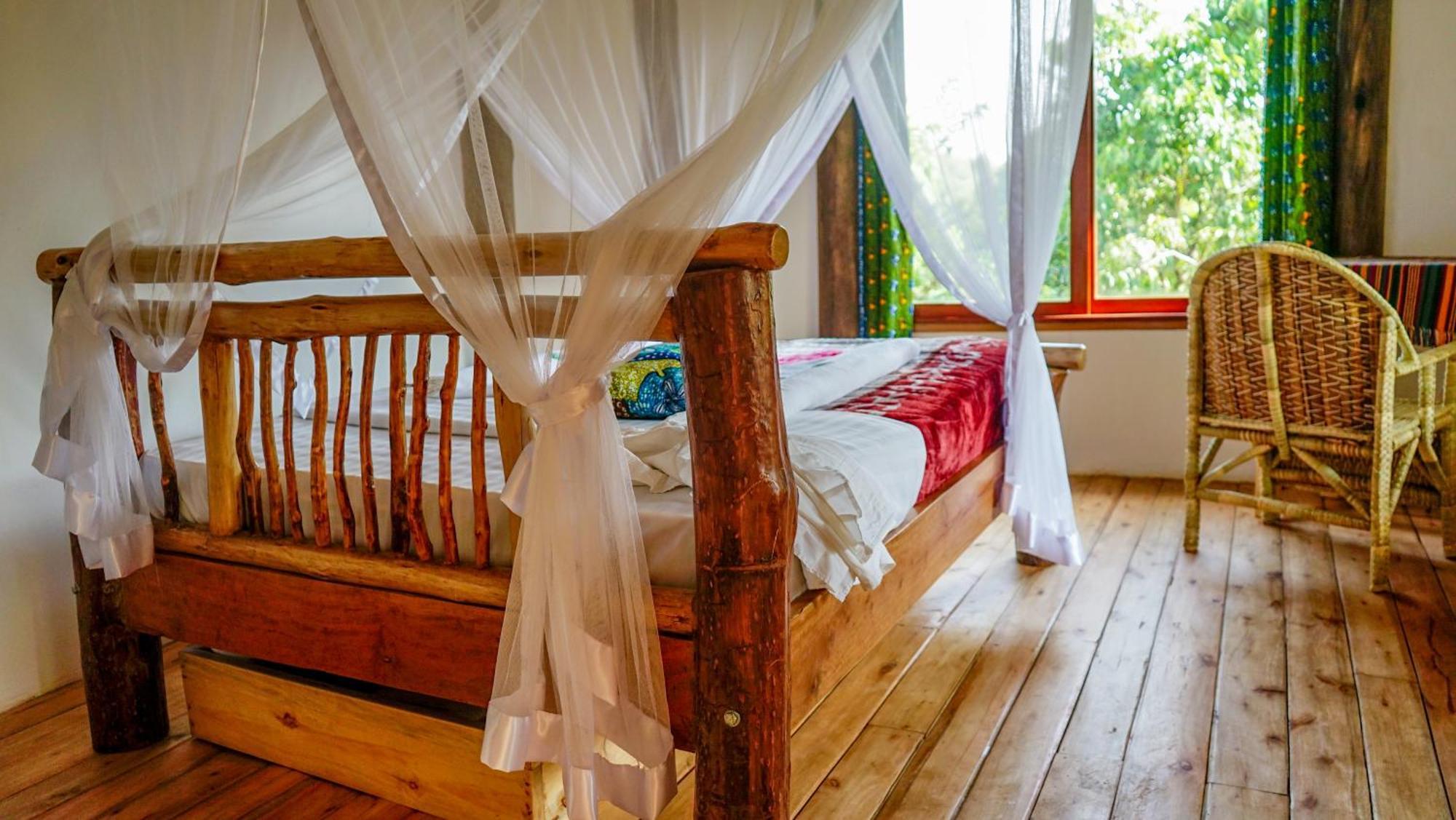 Lake Nkuruba Nature Reserve Hotel Durama Exterior photo